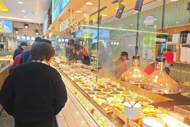 场”试运行买菜喝咖啡打球一站配齐CQ9电子平台网站闵行这个“菜食(图2) 场”试运行买菜喝咖啡打球一站配齐CQ9电子平台网站闵行这个“菜食(图2)